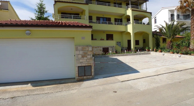 Holiday Apartment Near the Beach for 4 Persons With one Bedroom