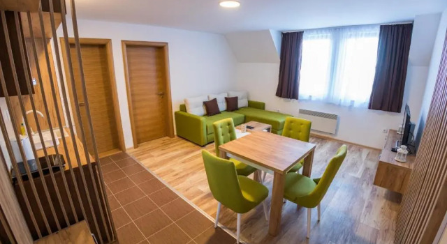 SUNČANI BREG RESORT & SPA apartment 14 Kopaonik, Забронировать Апартаменты/квартира Отели Копаоник с бассейном, рядом с Malo jezero ski lift, Бассейн