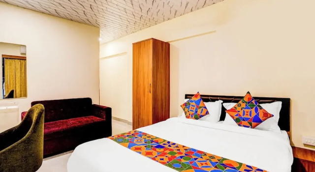 Номер Deluxe Hotel Omkar & Lodging - Phoenix Market City