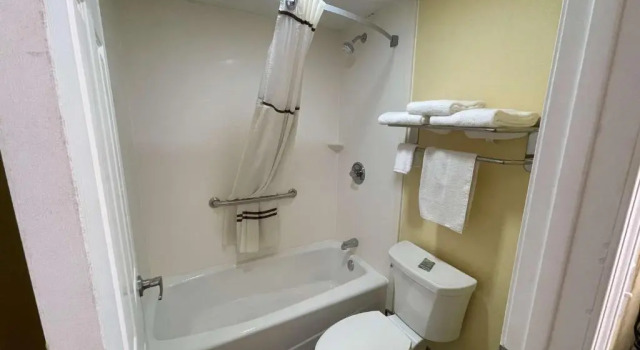 Люкс SureStay Plus Hotel by Best Western Odessa