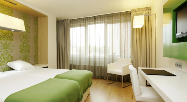 Номер Standard NH Groningen Hotel