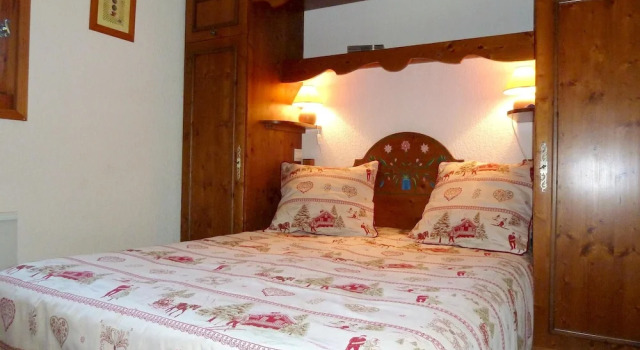 Apartment with One Bedroom in Les Houches, with Wonderful Mountain View, Shared Pool And Furnished Garden - 30 M From the Slopes