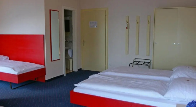 Трёхместный номер Standard с балконом и с видом на озеро Hotel Arancio