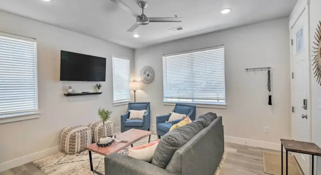 Апартаменты с 3 комнатами с балконом Gorgeous Greeley Getaway - Close to Parks!