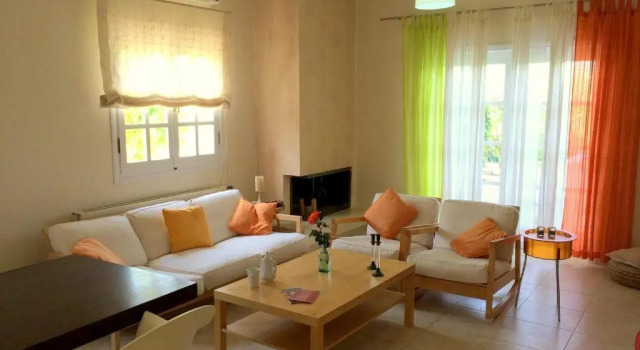 Вилла с 3 комнатами Rodanthi Villas