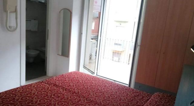 Трёхместный номер Economy Hotel Alga