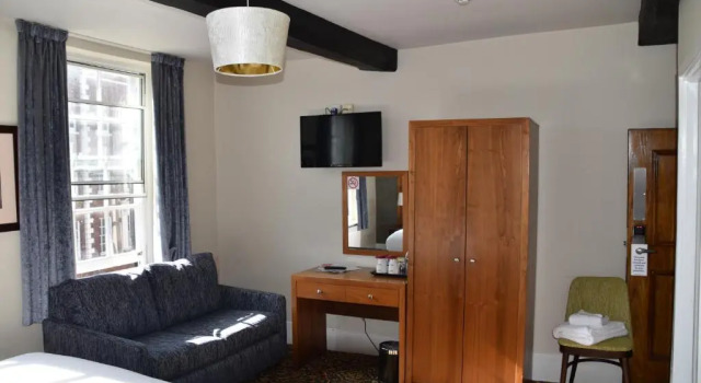 Семейный номер Standard George Hotel Wetherspoon