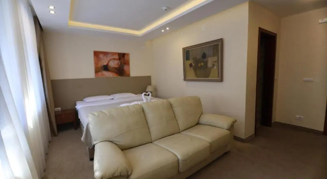 Студия Deluxe Hotel Happy