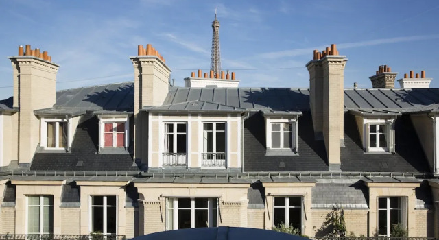 Полулюкс Hotel Ares Eiffel