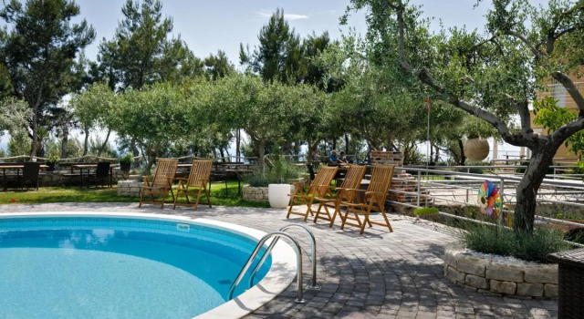 Fully equiped Apartments next to the beach, Prenota Appartamento Hotel a Croatian Islands con piscina, Piscina