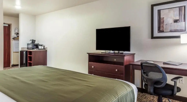 Номер Standard Cobblestone Hotel & Suites - Hutchinson