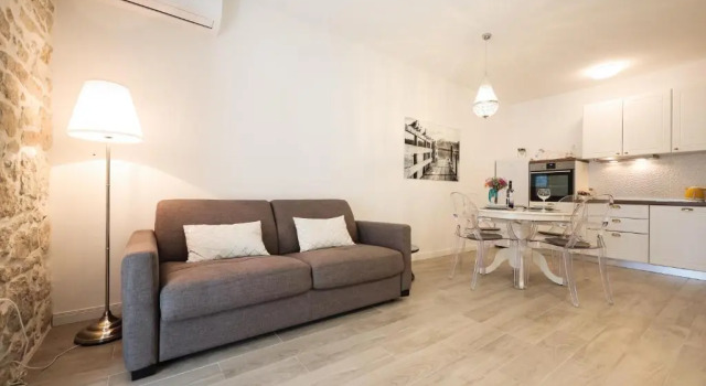 Pavles Apartment