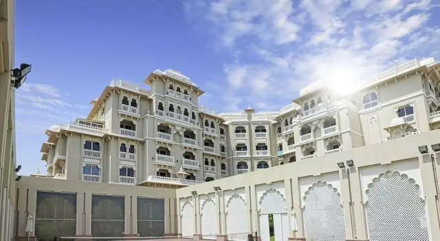 LUX The Grandeur Palm Garden View Suite