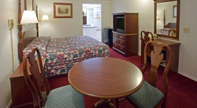 Двухместный номер Standard с балконом Americas Best Value Inn Lansing