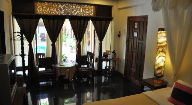 Двухместный номер Superior с балконом Ruean Thai Hotel