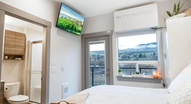 Апартаменты Vita Resort on Lake Okanagan