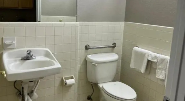 Номер Standard COUNTRY INN MOTEL