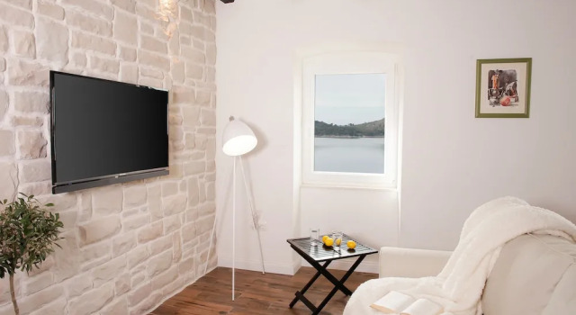 Апартаменты A&E Apartment - Near Cathedral of St James