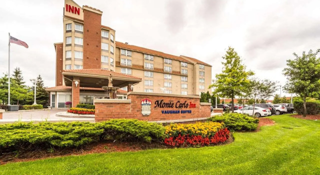Двухместный номер Standard Monte Carlo Inn Vaughan Suites