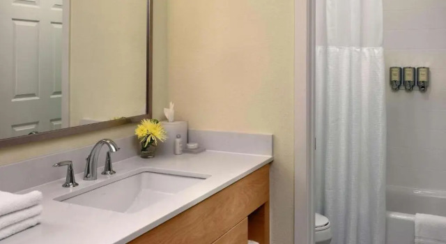 Четырёхместный люкс с 2 комнатами Homewood Suites by Hilton Parsippany-Troy Hills