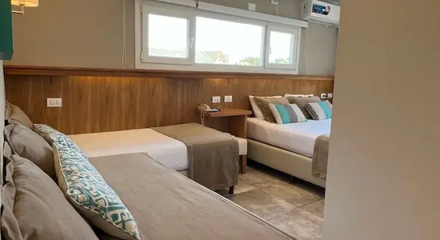Четырёхместный номер Premium с частичным видом на море Romina Art Hotel