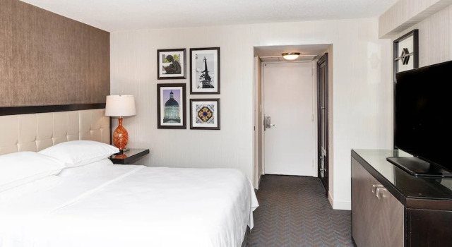 Двухместный номер Traditional с видом на город Sheraton Indianapolis City Centre Hotel