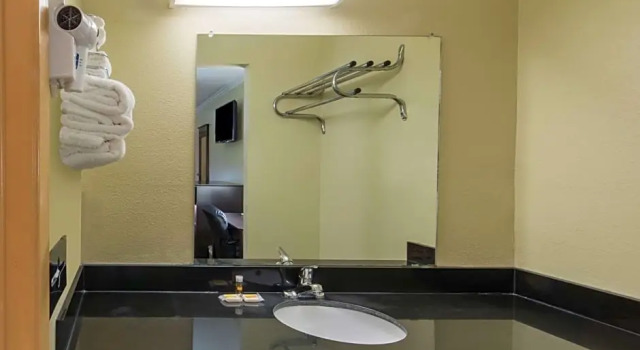 Номер Standard Red Roof Inn Fort Worth West