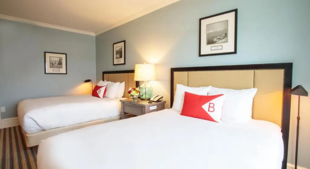 Четырёхместный номер Classic с видом на город Beauport Hotel Gloucester