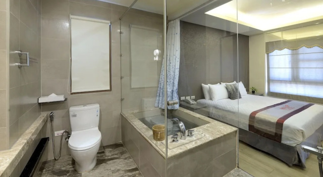 Двухместный номер Standard с балконом Su's Traveller Abode