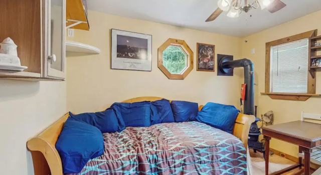 Tiny House at Sugarbush North: Adventure Hub!, Book Feriehus Mad River Valley USA