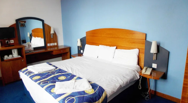 Полулюкс London - Wembley International Hotel