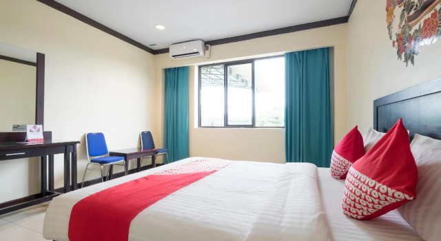 OYO 329 Hotel Darma Nusantara 2, Book Hotel Hotels in Sulawesi with Parking, Parking
