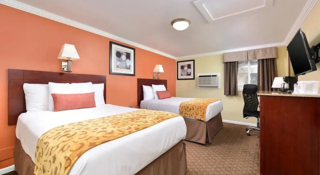 Четырёхместный номер Standard Cheshire Welcome Inn