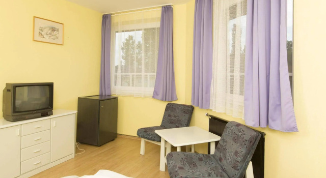 Hotel Francoise, Забронировать Отель Отели Балатонлелле 3 звезды, 3*