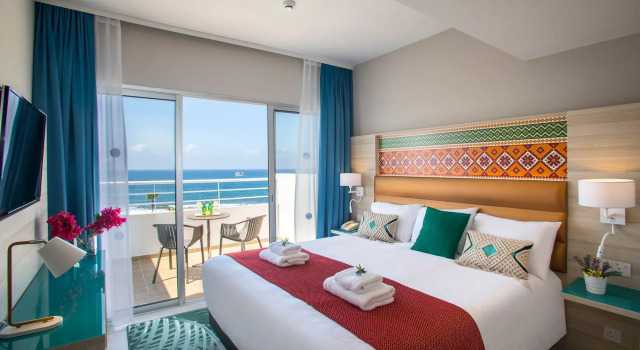 Люкс Executive с видом на море Leonardo Cypria Bay