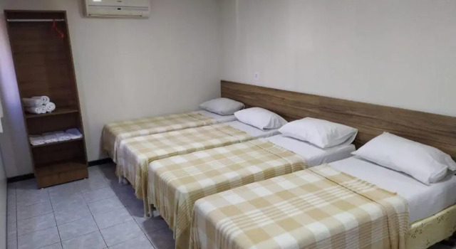 Четырёхместный номер Standard Hotel Campina Executivo