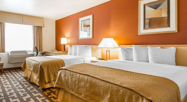 Четырёхместный номер Standard Quality Inn Petaluma - Sonoma