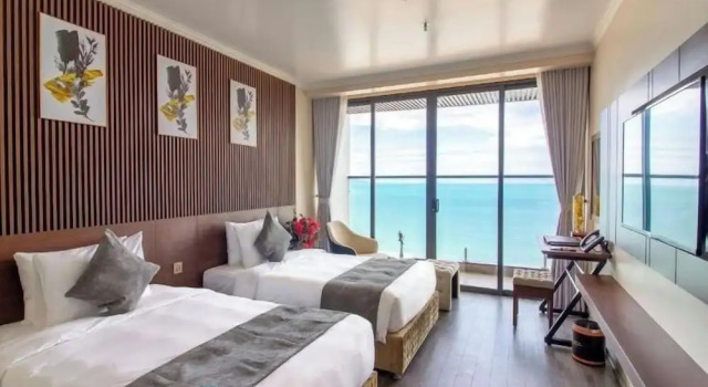La Vague Hotel