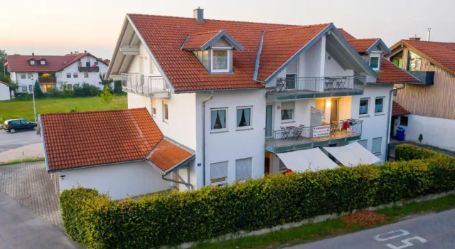 Ferienwohnung Burghausen, Rezervați Hotel Unterneukirchen Upper Bavaria