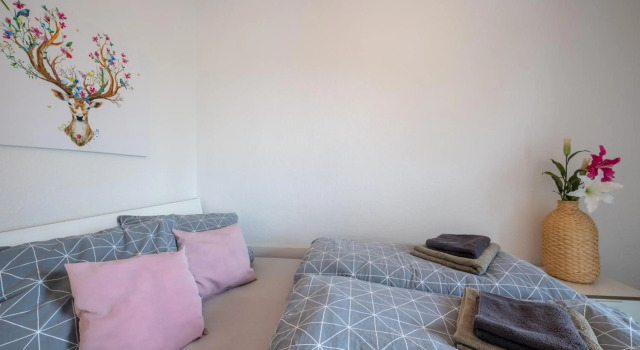 Moderne EG-Wohnung in Sudenburg mit Parkplatz, TOP Anbindung, Prenota Hotel Hotel a Garz con parcheggio, Parcheggio