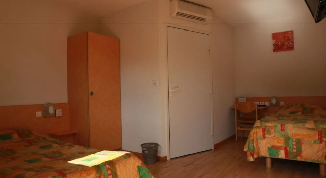 Lutea, Book Hotel Riom-es-Montagnes Cantal