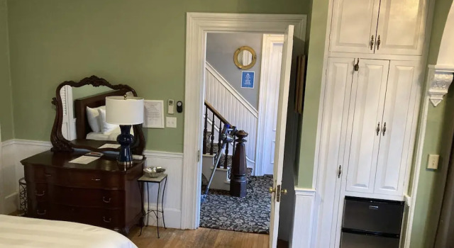 Двухместный номер Standard с балконом и с видом на гавань Prince Albert Guest House, Provincetown