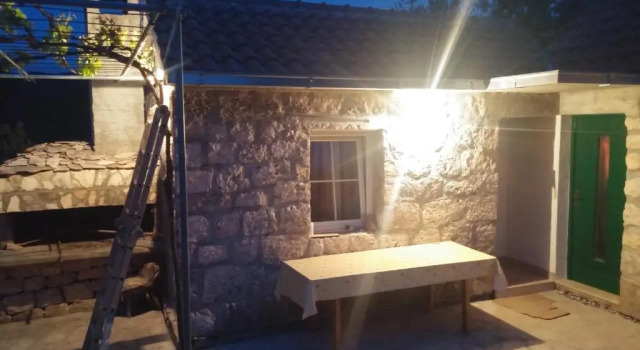 Коттедж c 1 комнатой Holiday Home Ruža