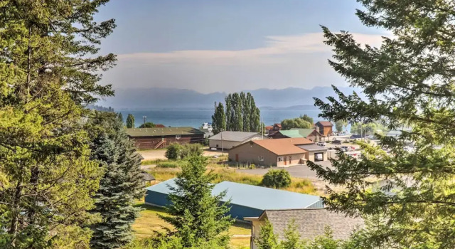 Коттедж Cozy Lakeside Home w/ Lake & Mountain Views!
