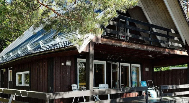 5 Person Holiday Home in Logdea, Book Feriehus Sommerhuse i Lapland Sweden, Hytte