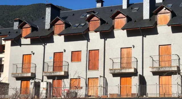 Apartamento Vive Biescas con garaje e internet, Book Apartment Biescas 
