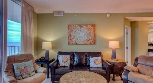 Beachfront condo in the heart of Gulf Shores