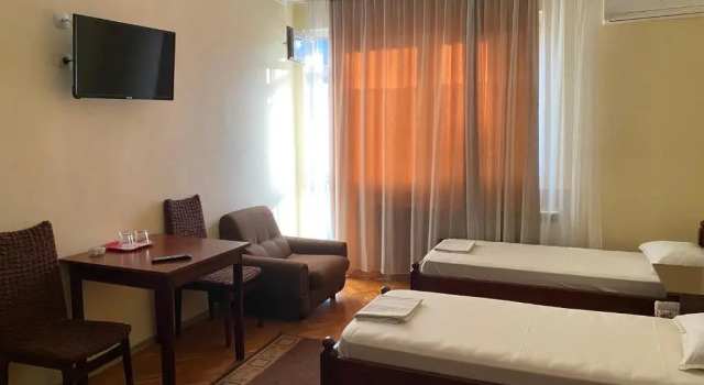 Трёхместный номер Standard с балконом и с красивым видом из окна Family Hotel "May"