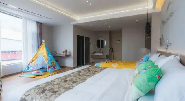 Семейный люкс Shangge Boya Hotel