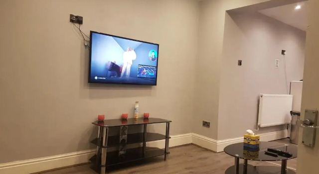 Monyhull Homestay - near City centre Kingsheath NIA NEC BHX, Varaa Hotelli Birmingham West Midlands